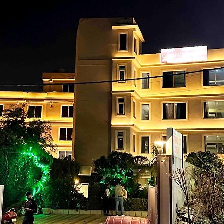 Airport Hotel The Grand Shoba Нью-Дели Экстерьер фото
