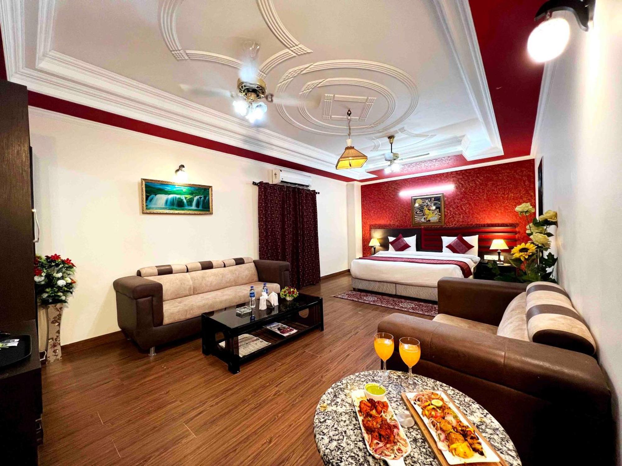Airport Hotel The Grand Shoba Нью-Дели Экстерьер фото