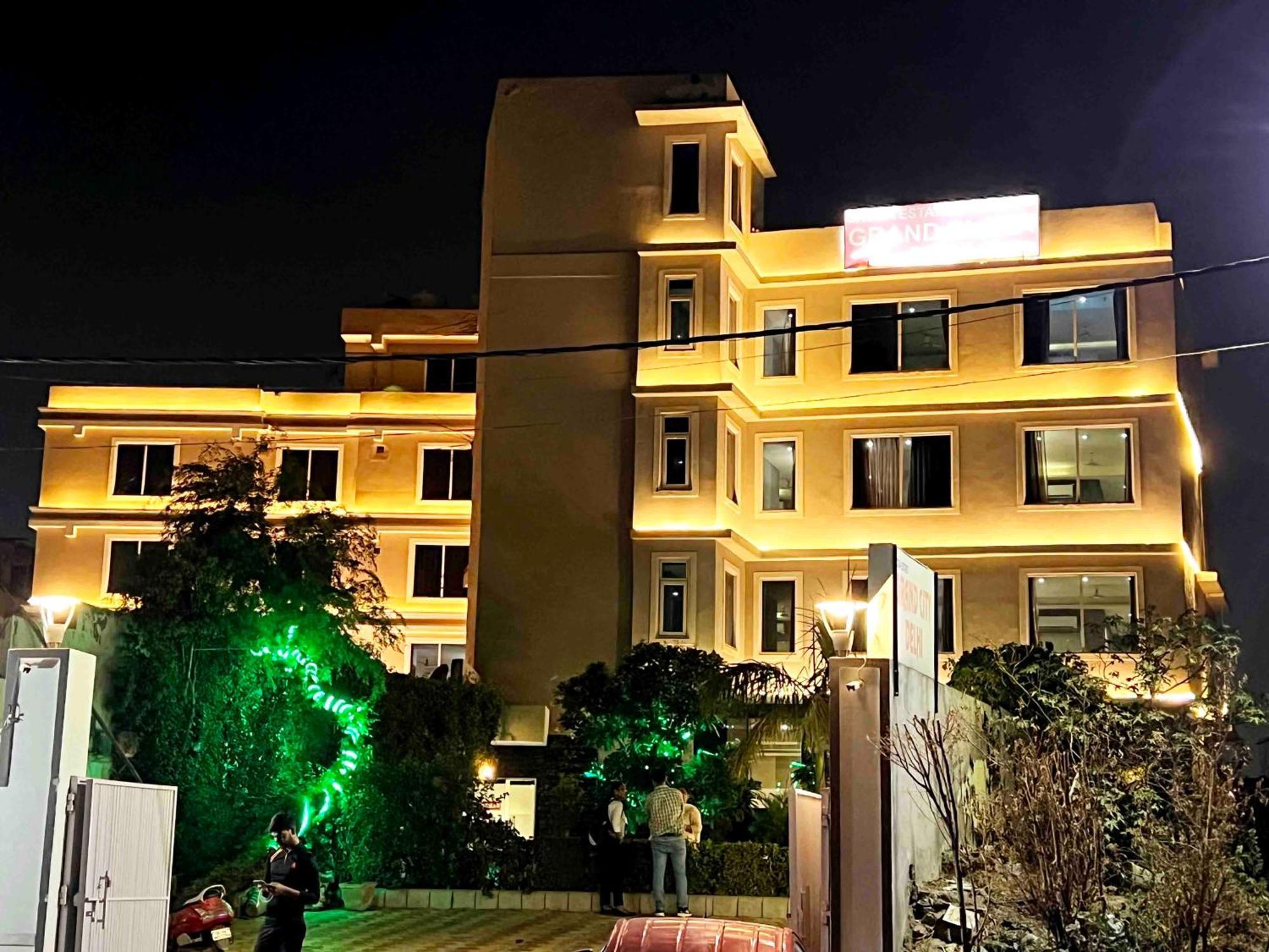 Airport Hotel The Grand Shoba Нью-Дели Экстерьер фото
